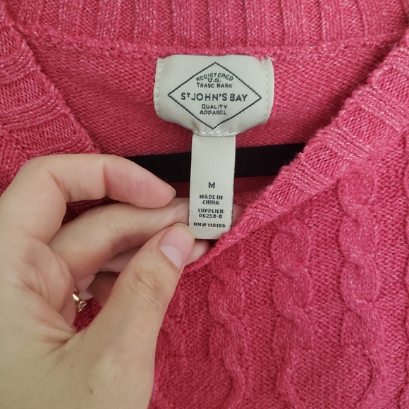 NWT St Johns Bay Pink Cable Knit Crewneck Sweater size Medium - Picture 3 of 6